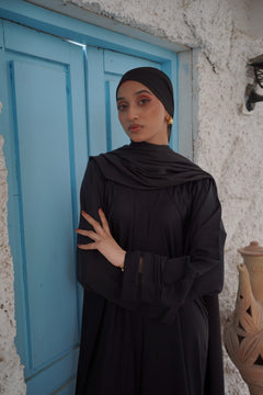 Zahra Classic Black Abaya thumbnail